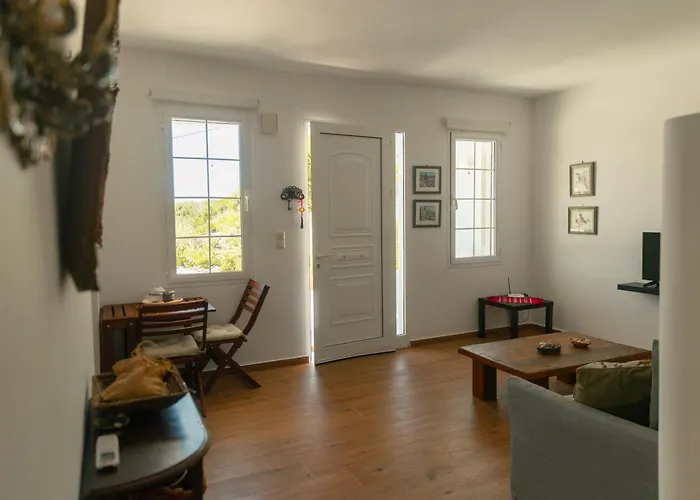 بيت للعطل Alexandros *