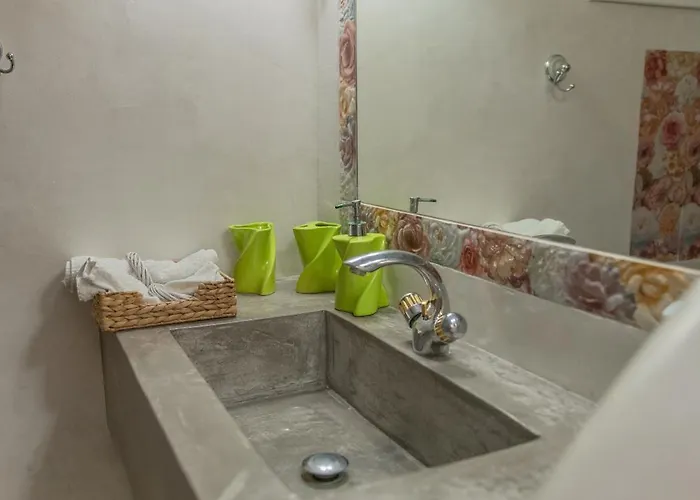 Alexandros * إرميوني