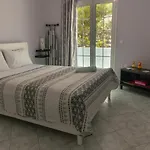Alexandros Hébergement de vacances *