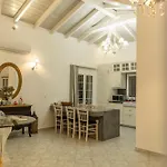 Alexandros Hébergement de vacances